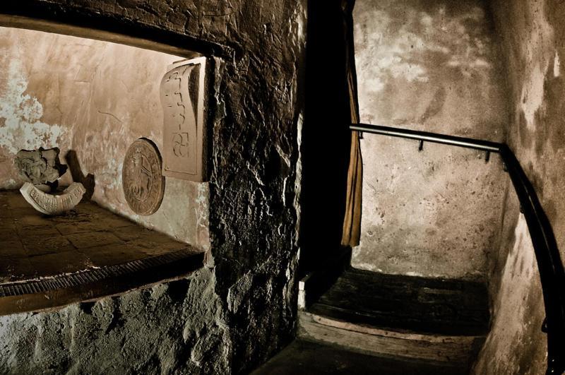 Albergue La Posada del Comendador Zaragoza Exterior foto The staircase