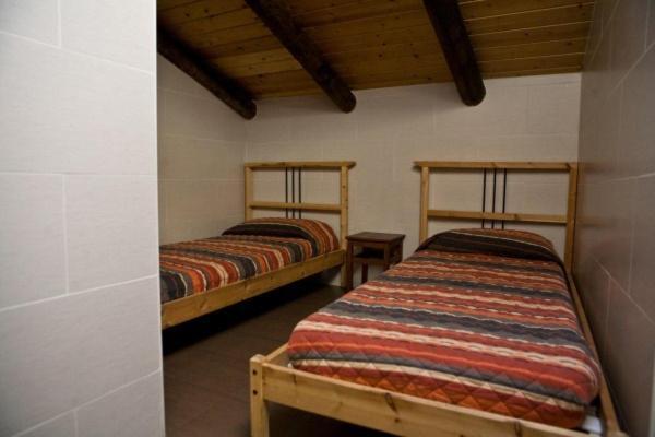 Albergue La Posada del Comendador Zaragoza Habitación foto